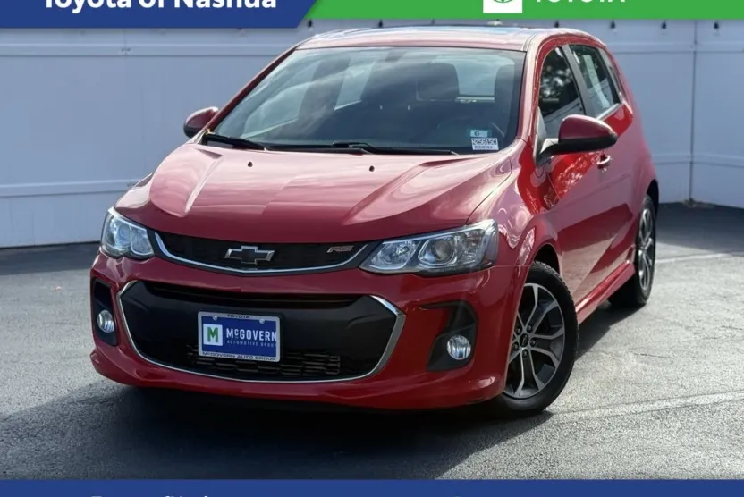 2020 Chevrolet Sonic LT photo 1
