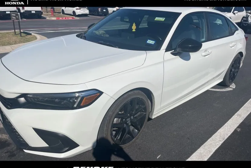 2022 Honda Civic Sport photo 1