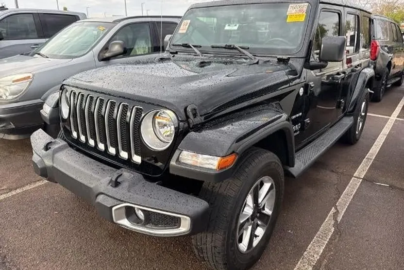2019 Jeep Wrangler Unlimited Sahara photo 1