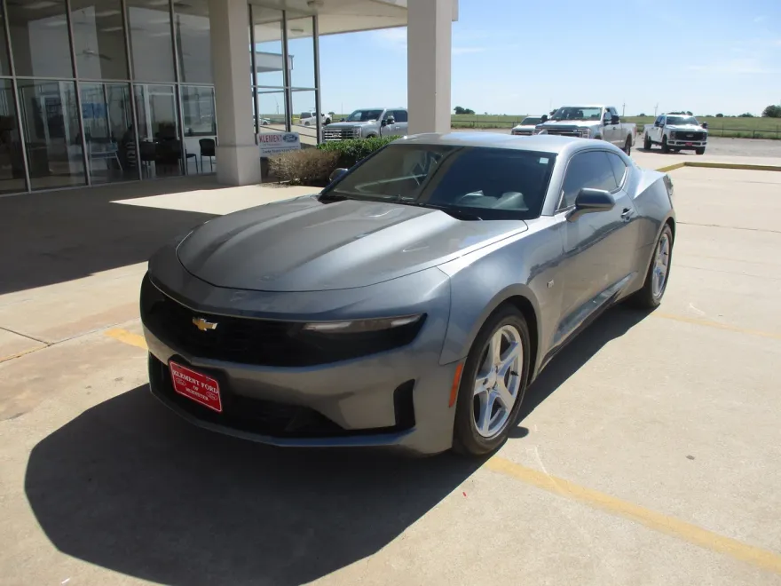 2021 Chevrolet Camaro 1LT photo 1