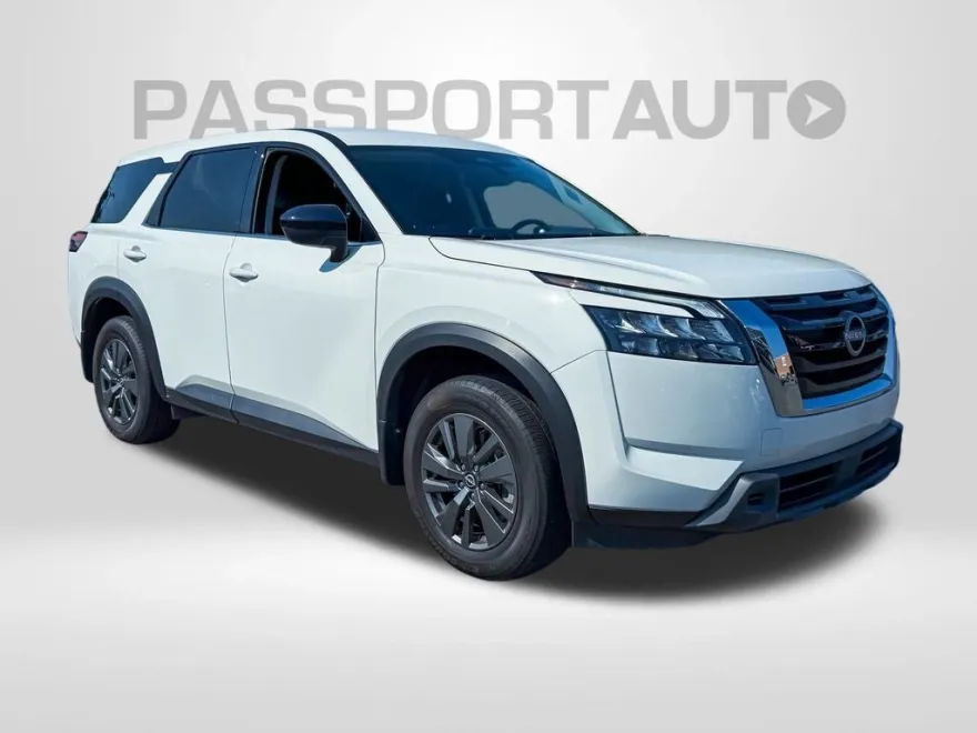 2024 Nissan Pathfinder S photo 1