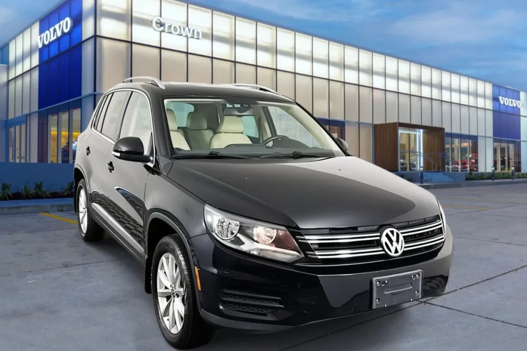 2017 Volkswagen Tiguan Wolfsburg Edition photo 1