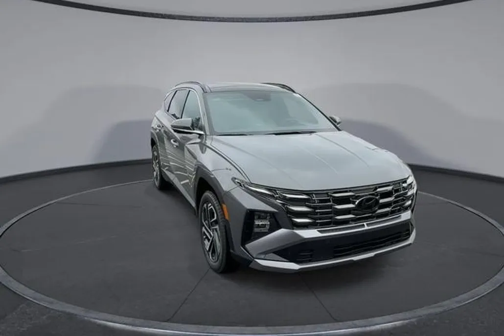 2025 Hyundai Tucson Limited photo 1