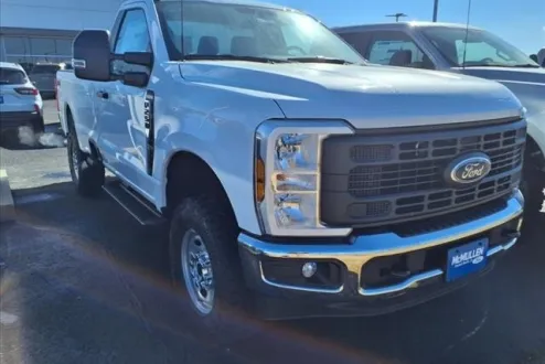 2025 Ford F-250 photo 3