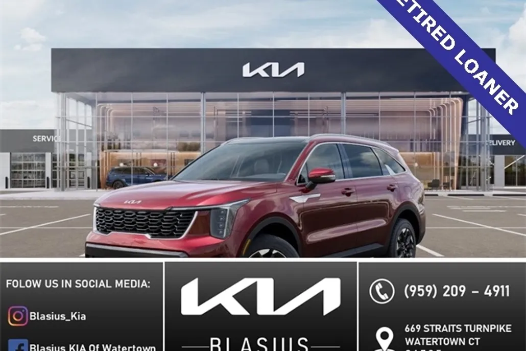 2025 Kia Sorento S photo 1