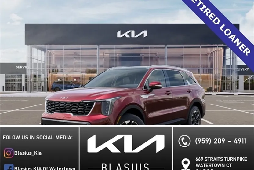 2025 Kia Sorento S photo 1