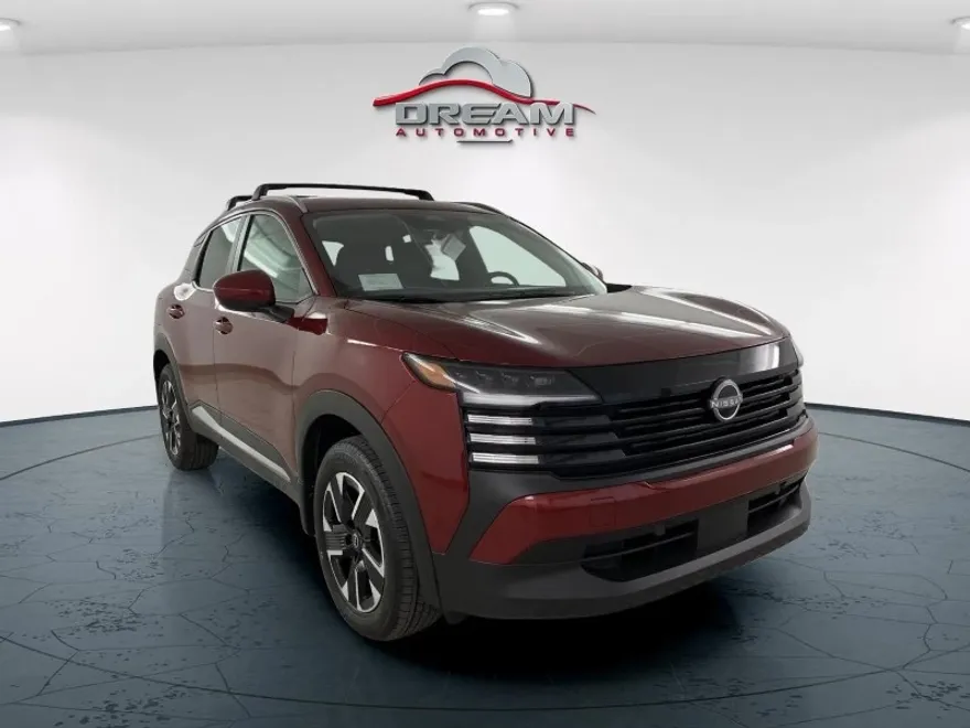 2025 Nissan Kicks SV photo 1