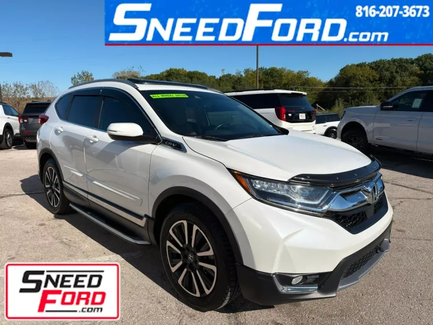 2019 Honda CR-V Touring photo 1