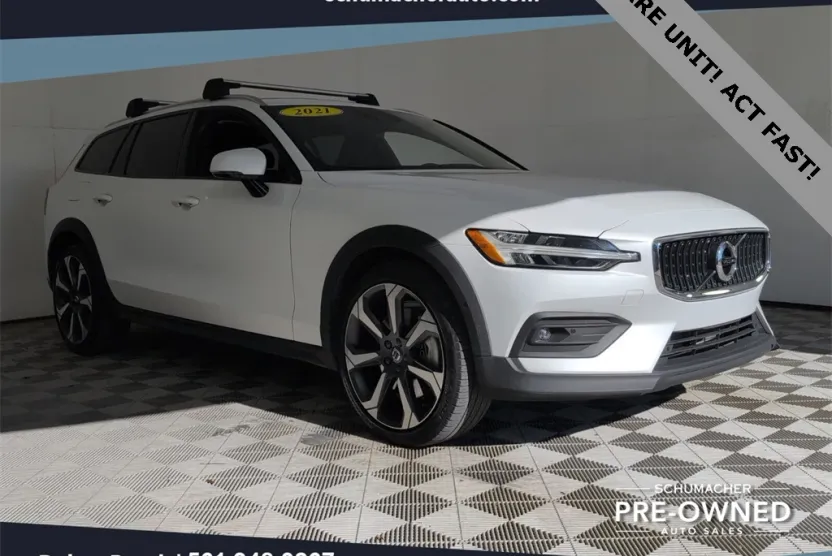 2021 Volvo V60 Cross Country T5 photo 1
