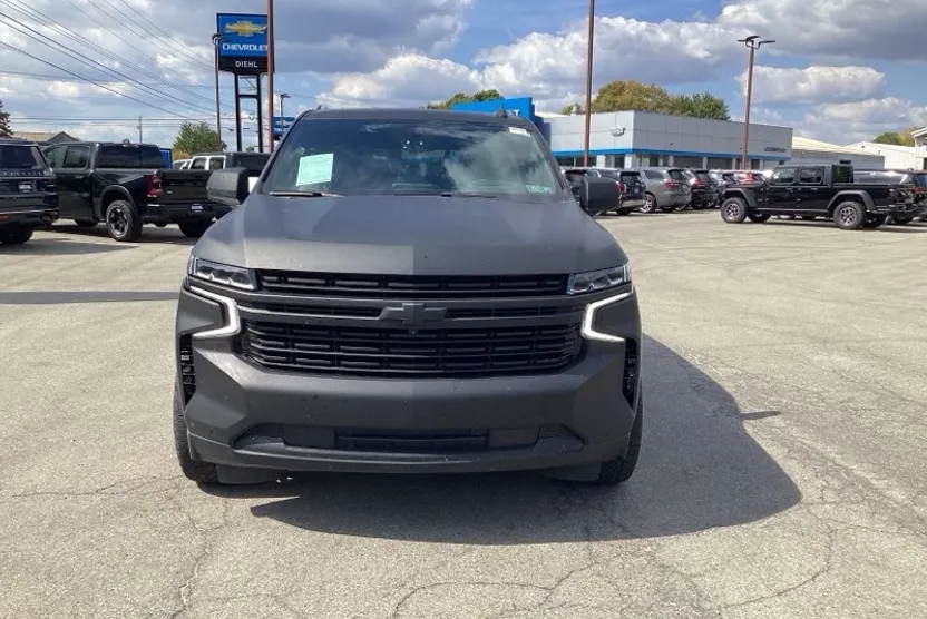 2023 Chevrolet Tahoe Premier photo 1