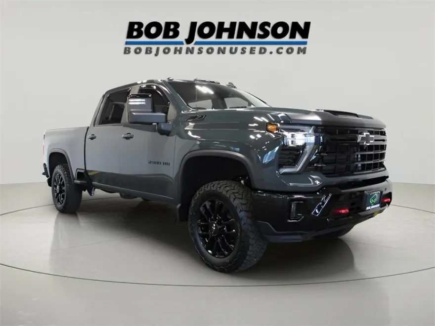 2025 Chevrolet Silverado 2500HD LT photo 1