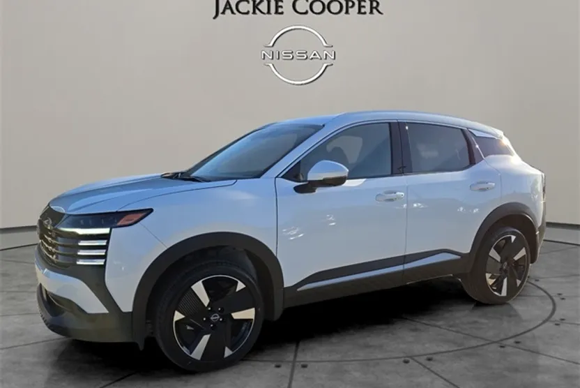 2025 Nissan Kicks SR photo 1