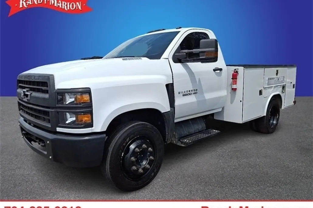 2020 Chevrolet Silverado 5500HD photo 1