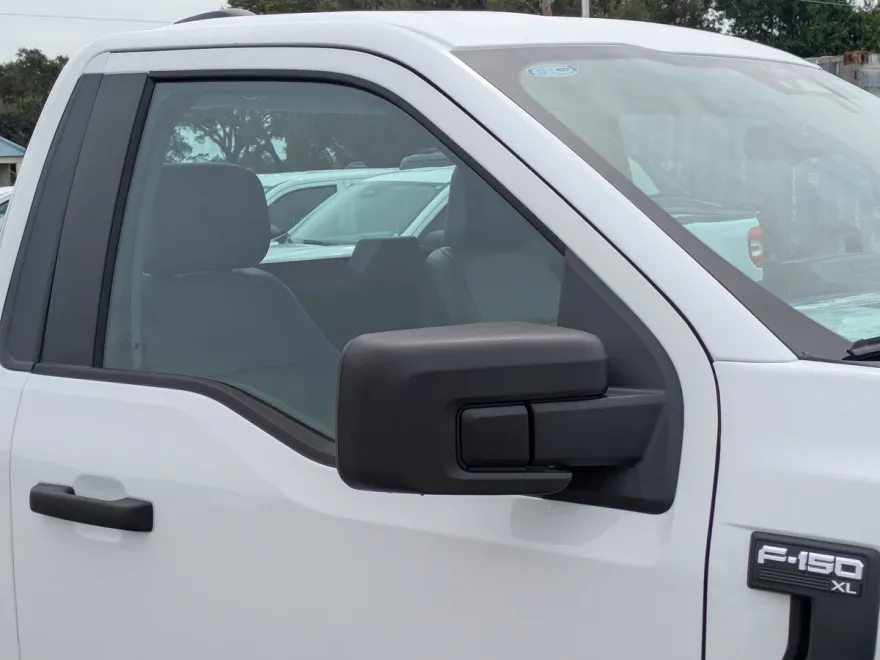 2025 Ford F-150 XL photo 1