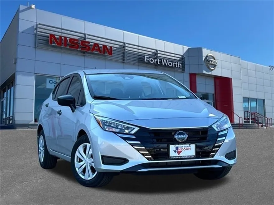 2025 Nissan Versa 1.6 S photo 1