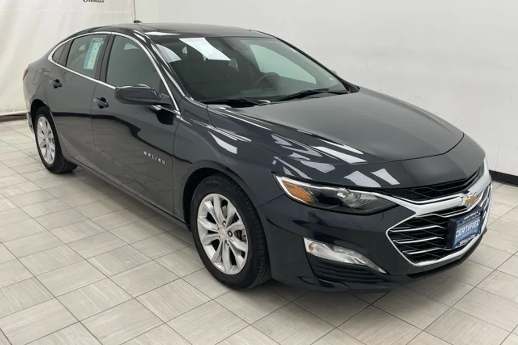 2023 Chevrolet Malibu 1LT photo 1