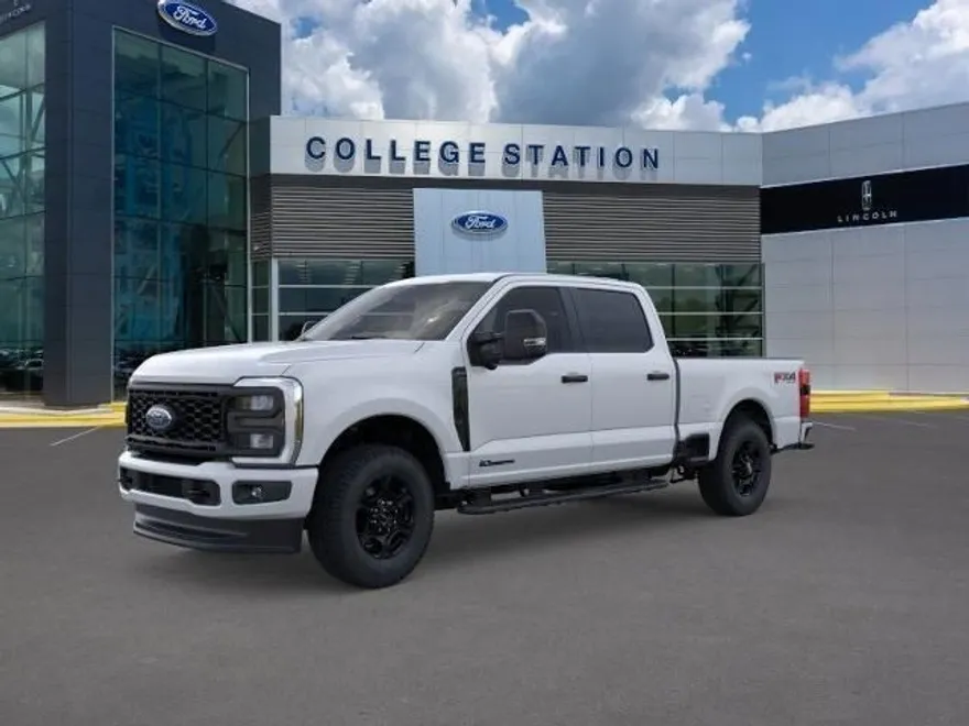 2025 Ford F-250 photo 1