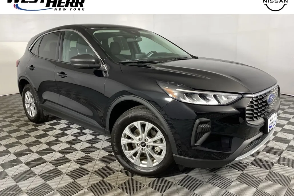 2023 Ford Escape Active photo 1