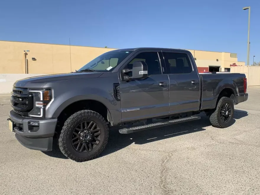 2021 Ford F-250 Lariat photo 1