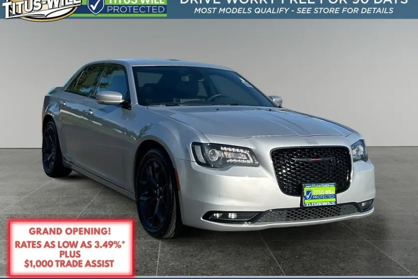 2023 Chrysler 300 S photo 1