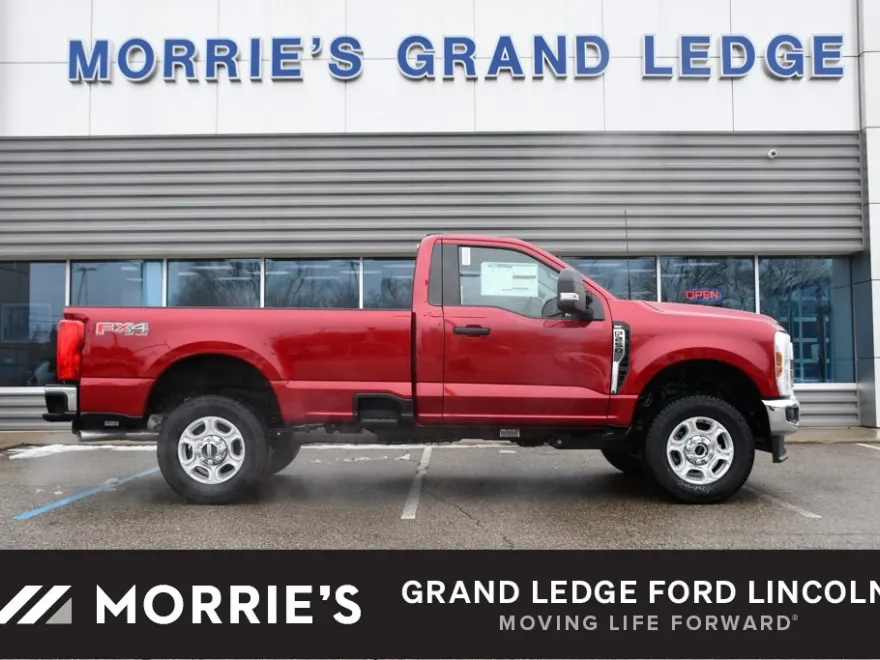 2025 Ford F-250 XLT photo 1
