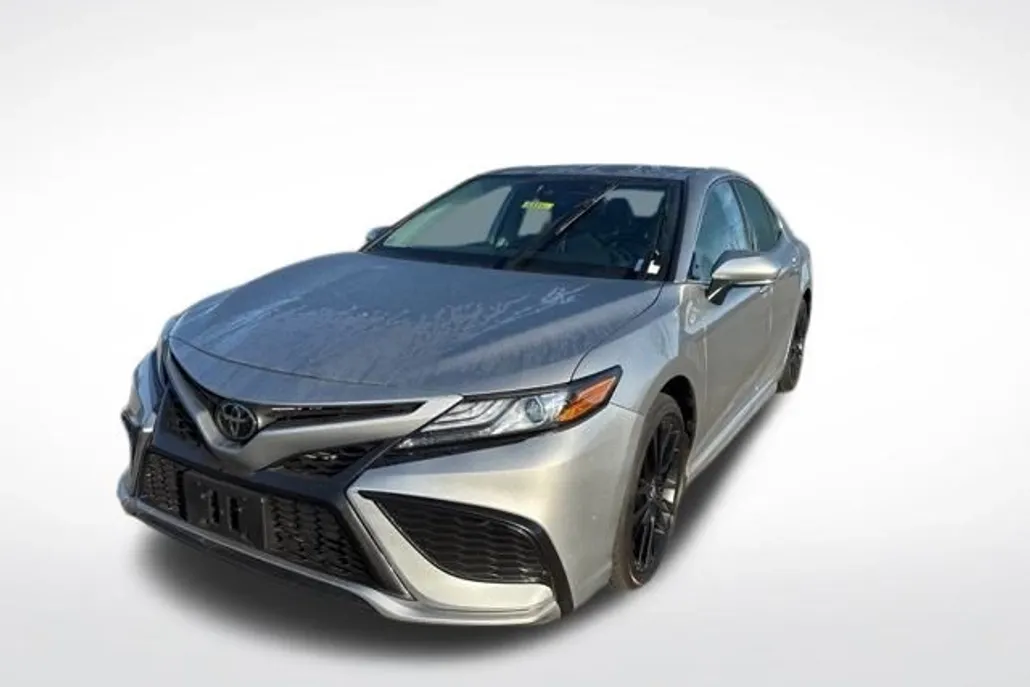 2023 Toyota Camry XSE photo 1