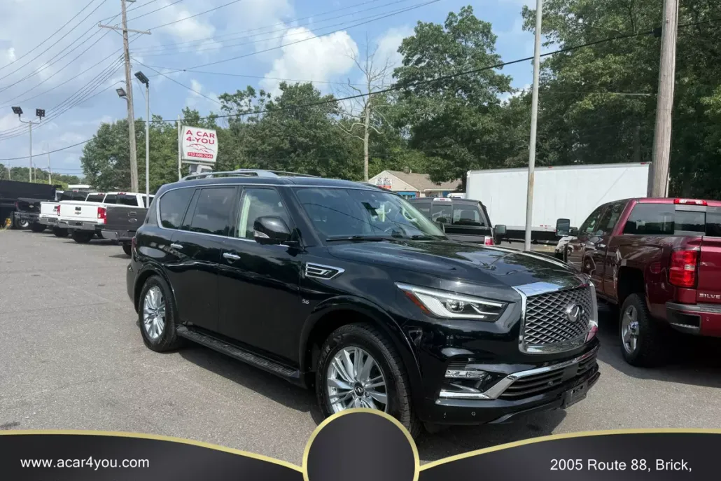 2019 Infiniti QX80 Luxe photo 1