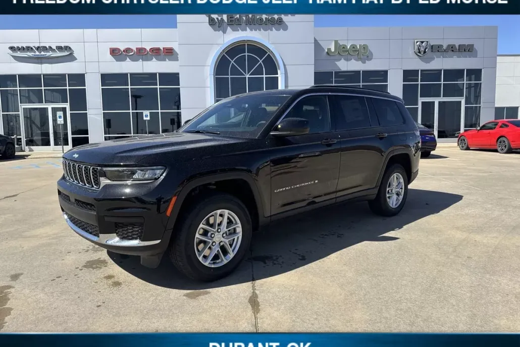 2025 Jeep Grand Cherokee Laredo X photo 1