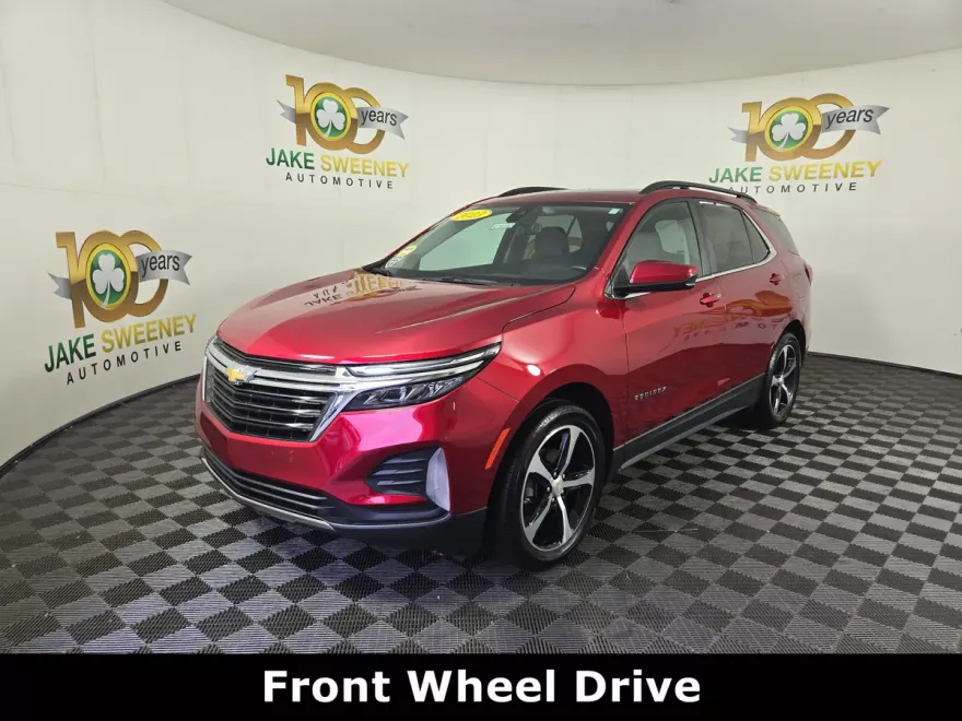 2023 Chevrolet Equinox LT photo 1