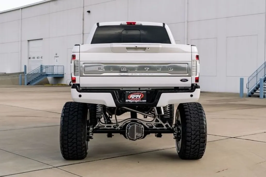 2019 Ford F-250 Lariat photo 1