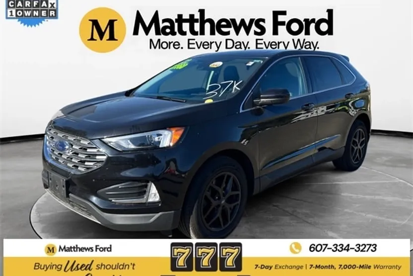 2022 Ford Edge SEL photo 1