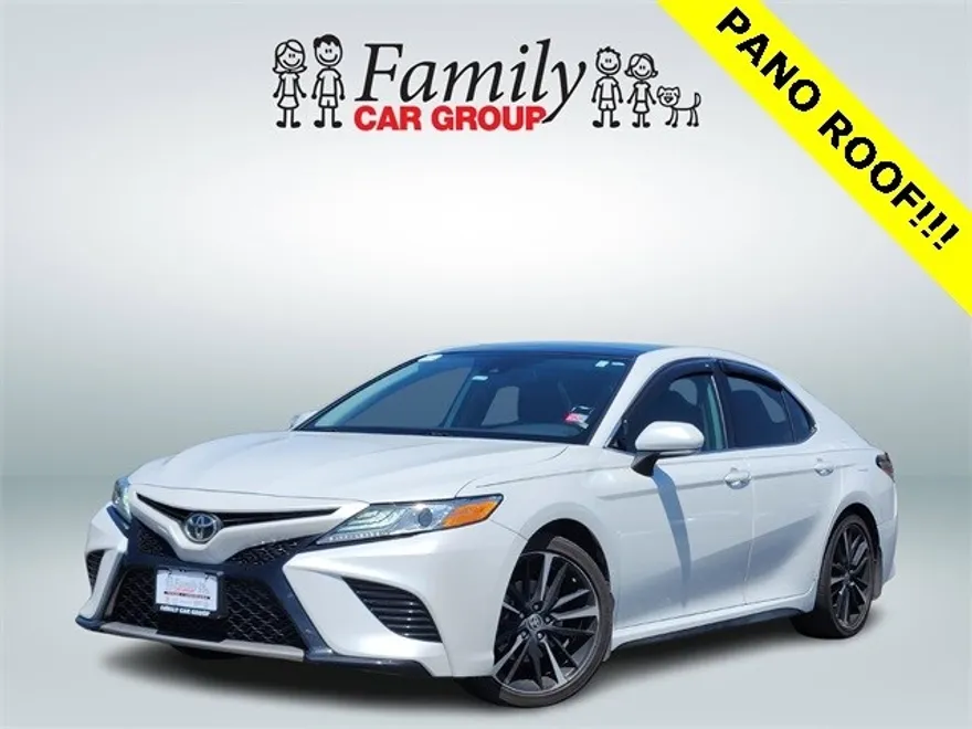 2020 Toyota Camry XSE photo 1
