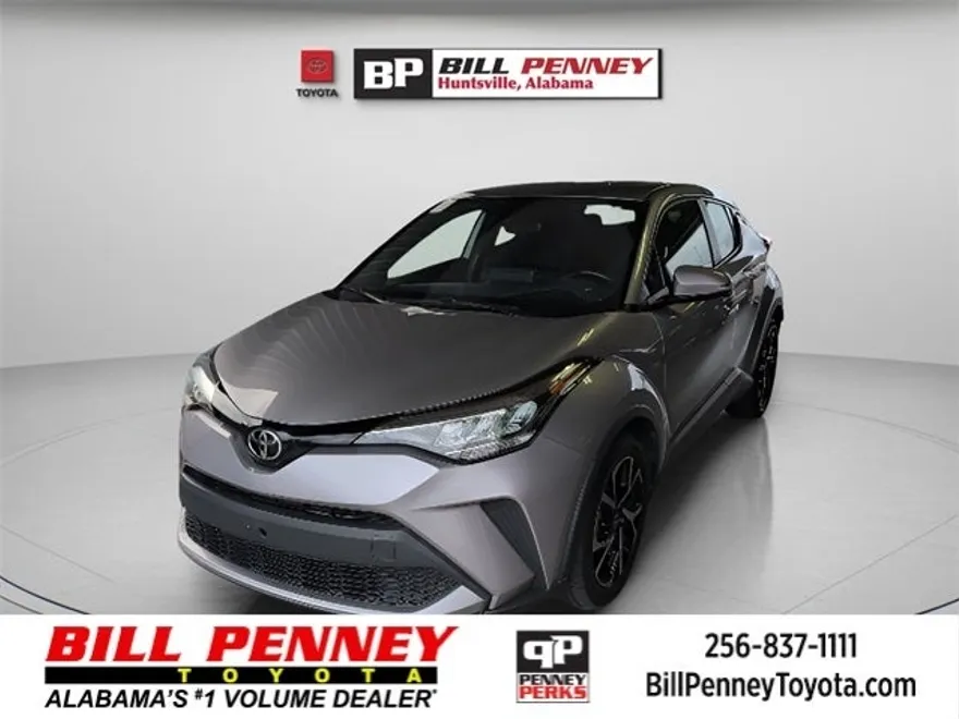 2020 Toyota C-HR XLE photo 1