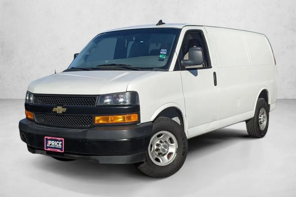 2021 Chevrolet Express 2500 Van Cargo photo 1