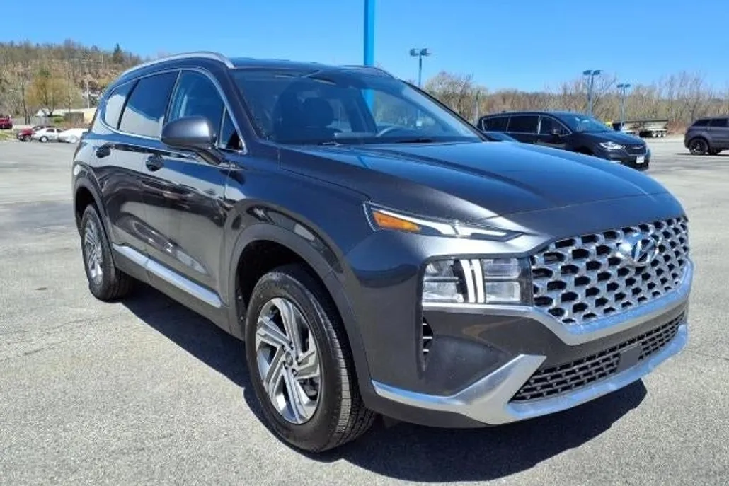 2022 Hyundai Santa Fe SEL photo 1