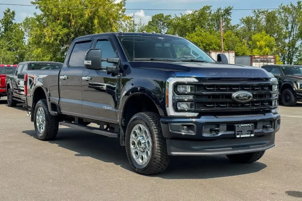 2024 Ford F-250 Lariat photo 1