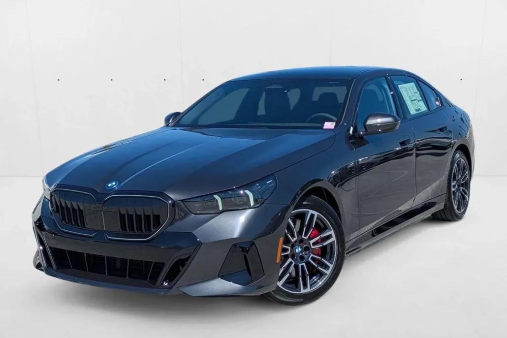 2026 Bmw 550e xDrive photo 1