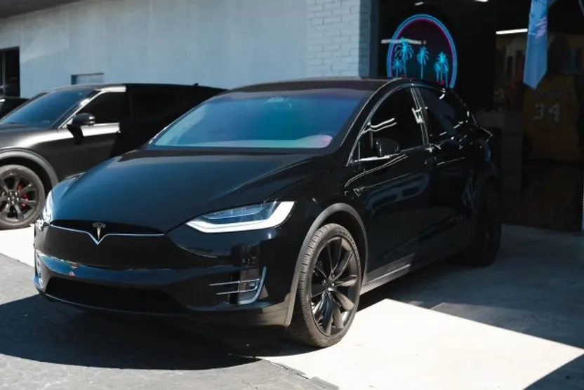 2020 Tesla Model X Long Range photo 1