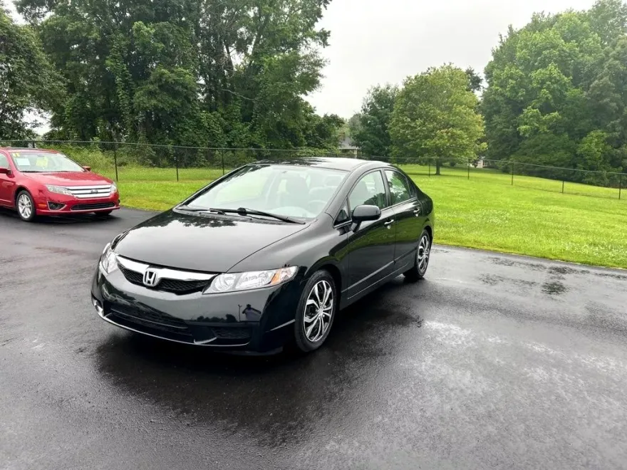 2009 Honda Civic LX photo 1