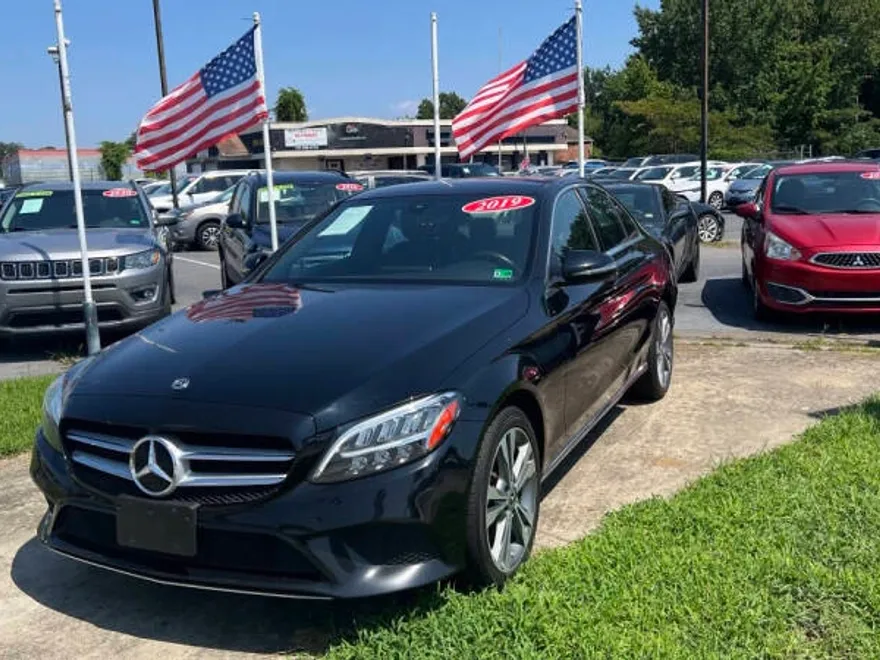 2019 Mercedes Benz C 300 4MATIC photo 1