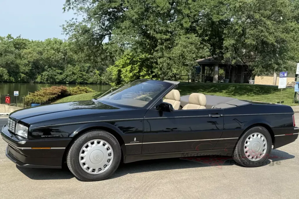 1993 Cadillac Allante photo 1