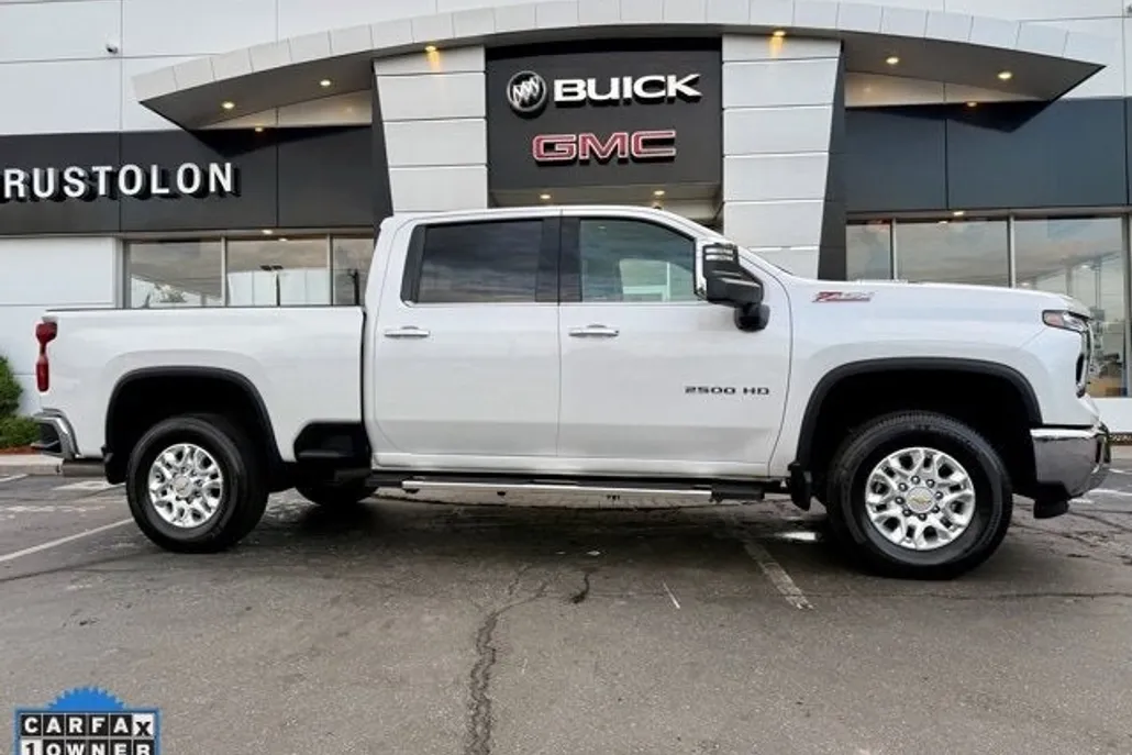 2024 Chevrolet Silverado 2500HD LTZ photo 1