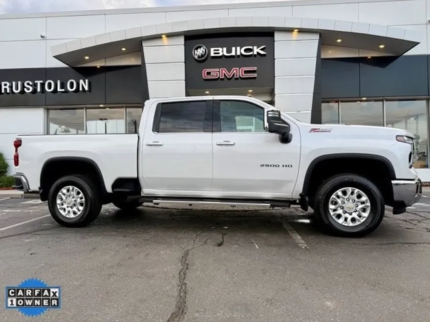 2024 Chevrolet Silverado 2500HD LTZ photo 1