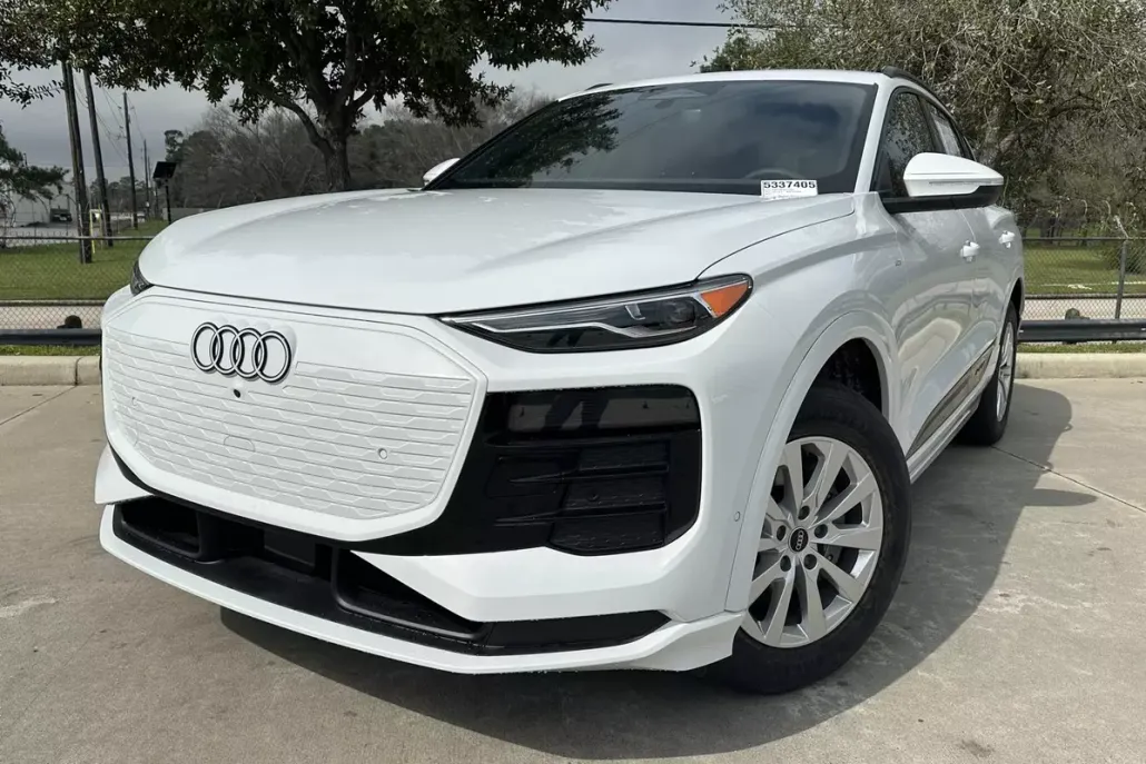 2025 Audi Q6 E-tron Premium photo 1