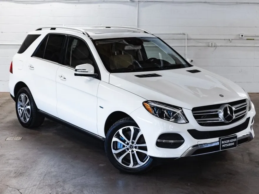 2017 Mercedes Benz GLE 550e 4MATIC photo 1