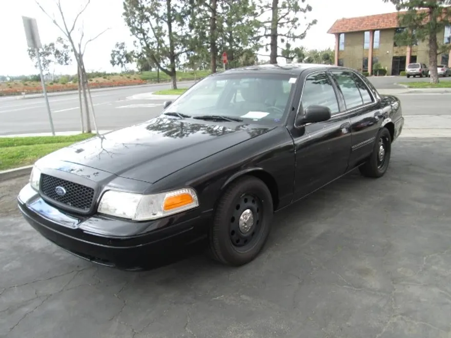 2011 Ford Crown Victoria Police Interceptor photo 1