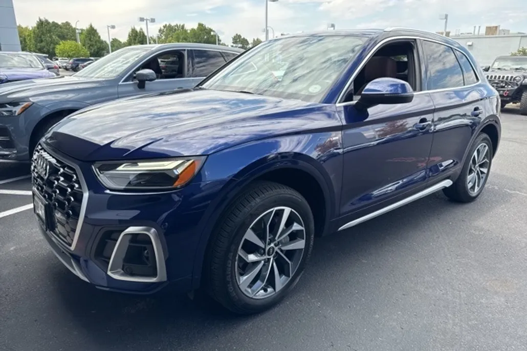 2022 Audi Q5 45 S line Premium photo 1