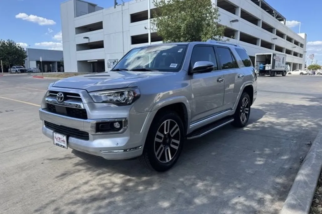 2021 Toyota 4Runner Limited photo 1
