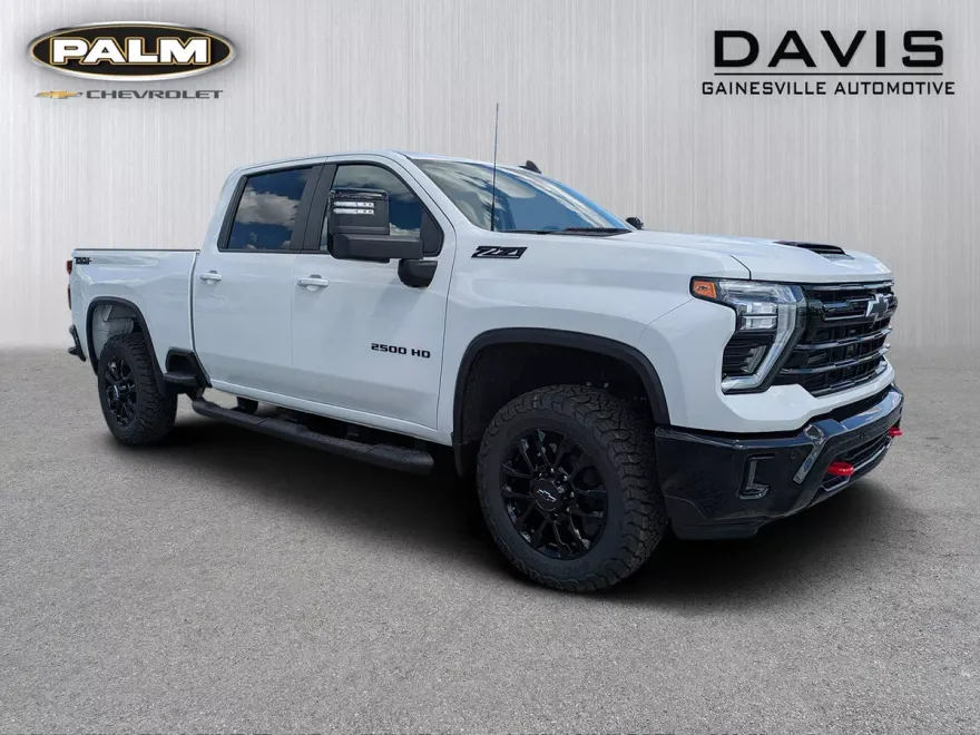 2025 Chevrolet Silverado 2500HD LT photo 1