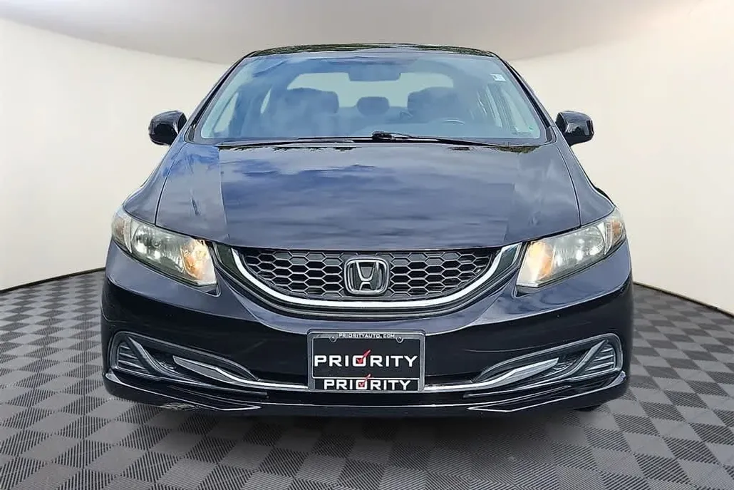2013 Honda Civic LX photo 1